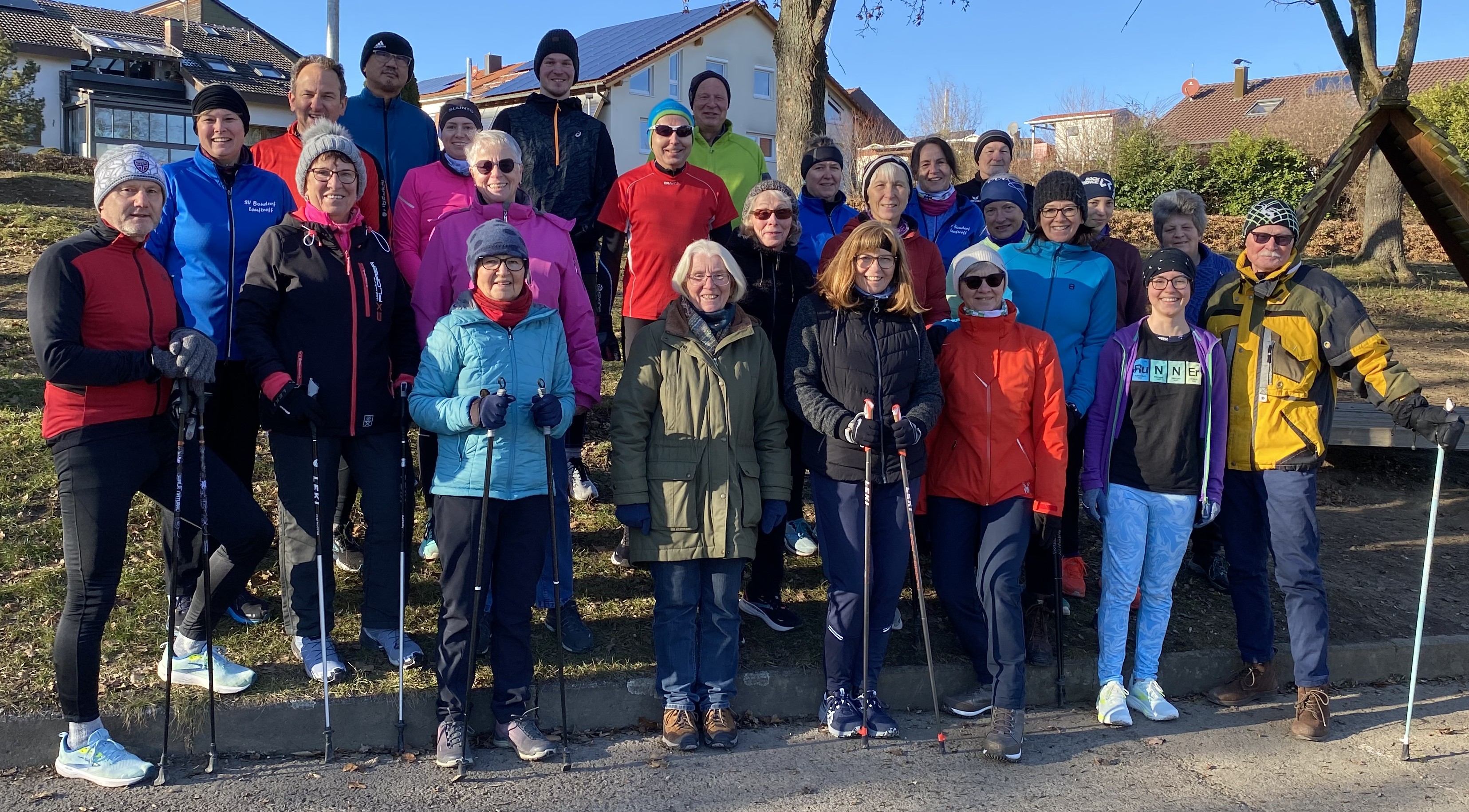 Teilnehmerinnen und Teilnehmer am Silvesterlauf 2025 in Bondorf Teilnehmerinnen und Teilnehmer am Silvesterlauf 2025 in Bondorf