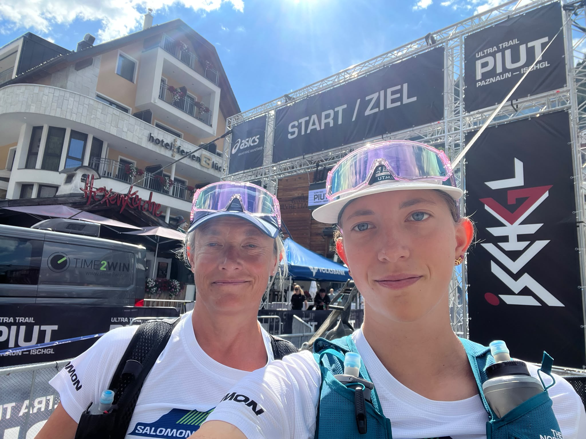 Zwei Läuferinnen vom SV Bondorf an der Startlinie PIUT 2026 Zwei Läuferinnen vom SV Bondorf an der Startlinie PIUT 2026
